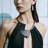 Вечірня сукня жіноча halter з кристальною прикрасою чорна