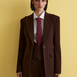 Жіночий класичний однобортний костюм-двійка коричневий